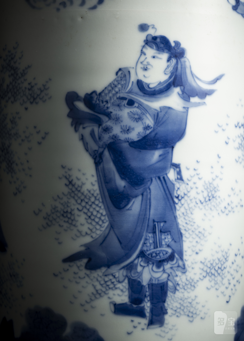 A blue and white 'warriors' sleeve vase (rolwagen) with gilt bronze mount - 图9